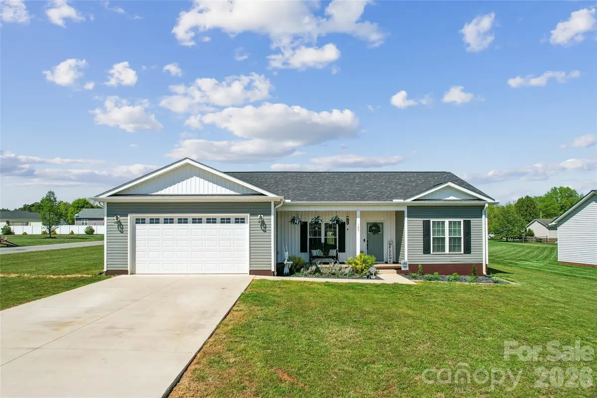 105 E Dundee Court, Statesville, NC 28625 - #1