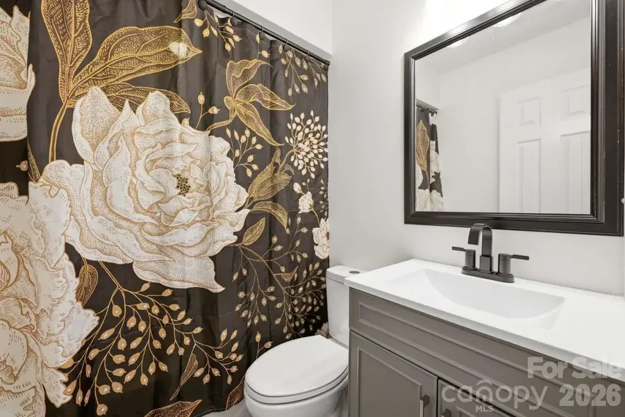 3811 Pinecrest Drive Ne, Hickory, NC 28601 - #3