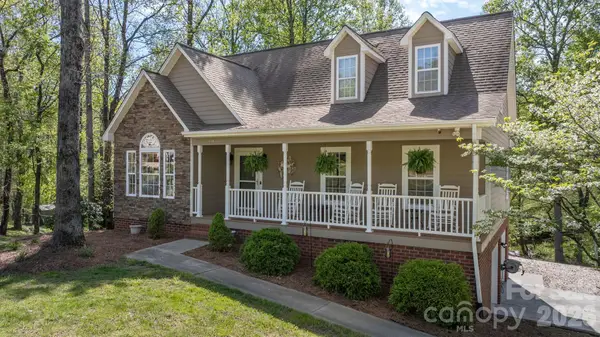 104 Buck Shoals Circle, Hudson, NC 28638