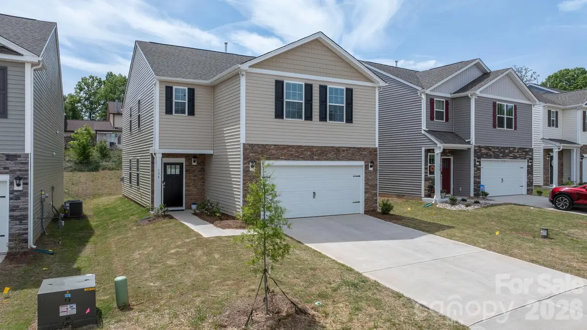 534 13th Avenue Drive Ne, Hickory, NC 28601 - #1
