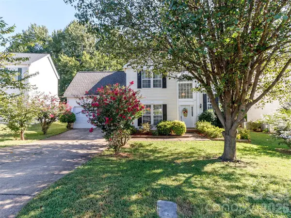 9901 Sweet Plum Drive #122, Charlotte, NC 28215