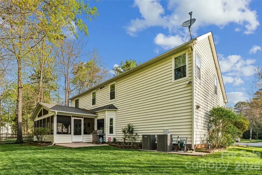 5507 Tullamore Lane, Charlotte, NC 28269 - #3