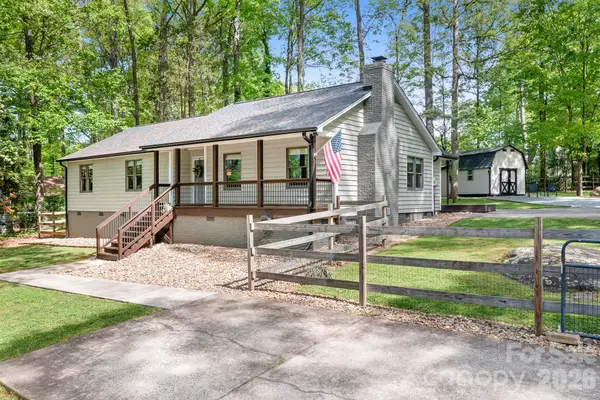 204 Nottingham Drive, Huntersville, NC 28078