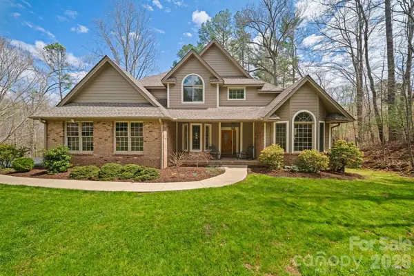 104 Black Hawk Ridge, Weaverville, NC 28787