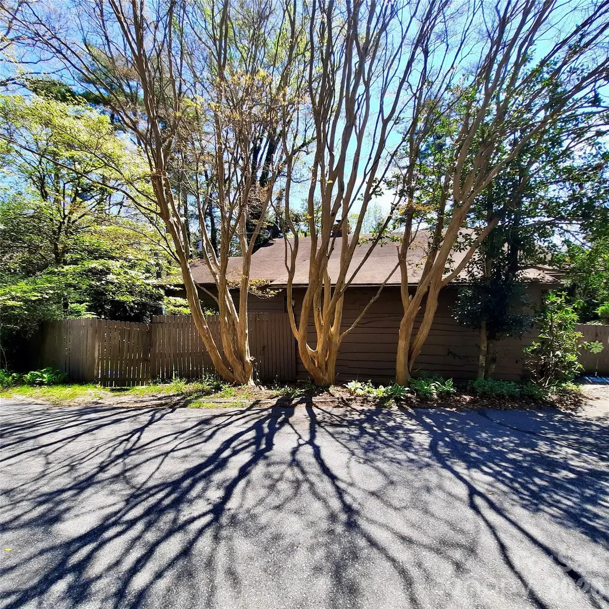 121 Ohara Circle, Hendersonville, NC 28739 - #1