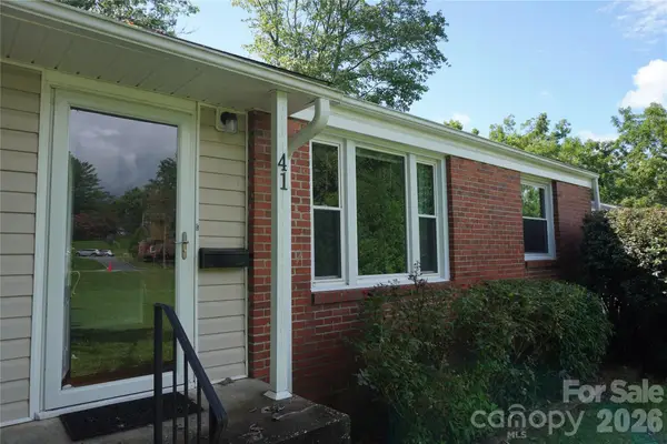 41 Trowbridge Lane, Brevard, NC 28712