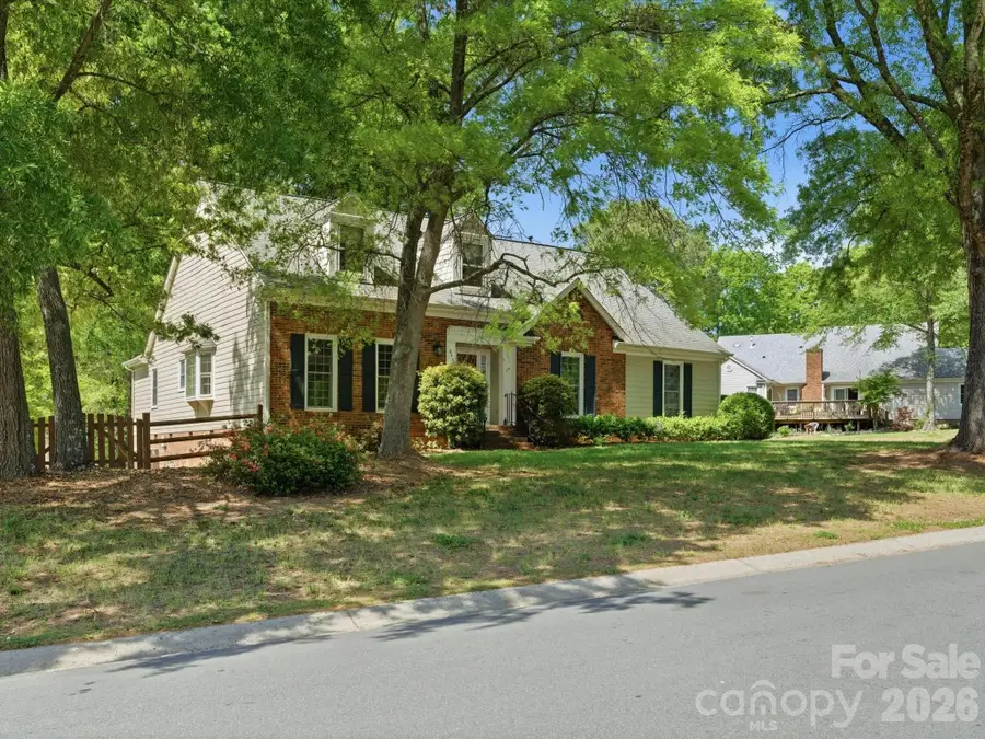 9437 Fairmead Drive, Charlotte, NC 28269 - #2