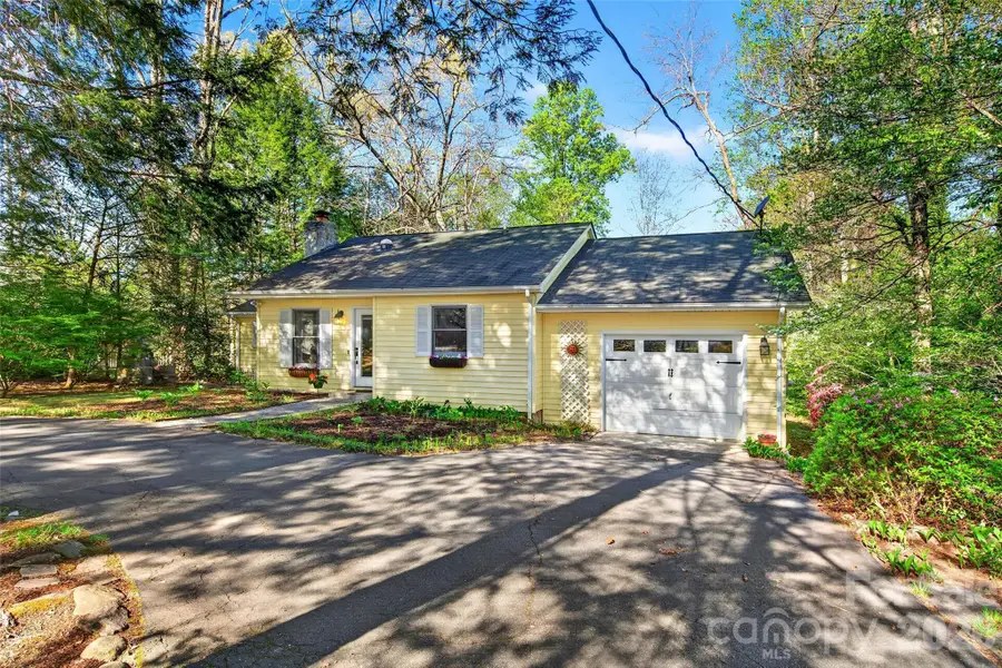715 Laurel Avenue, Black Mountain, NC 28711 - #2