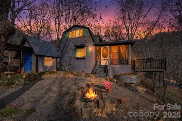 90 Davidson Gap Road, Leicester, NC 28748