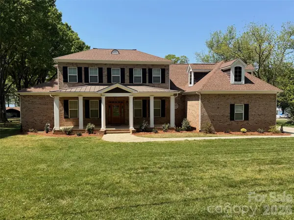 123 Lakefront Drive, Mooresville, NC 28117
