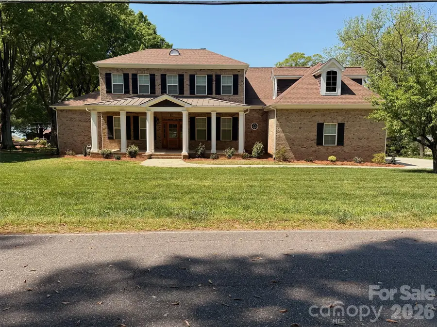 123 Lakefront Drive, Mooresville, NC 28117 - #2