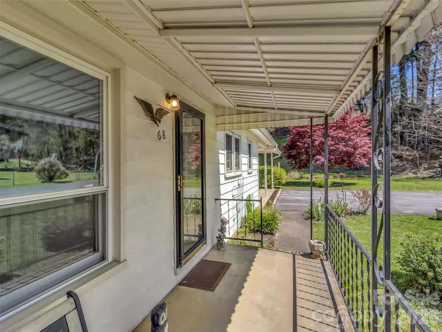 68 Skyview Drive, Waynesville, NC 28786 - #3