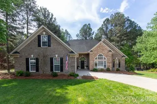 147 Honeysuckle Creek Loop, Mooresville, NC 28117