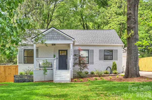 1320 Brook Road, Charlotte, NC 28205