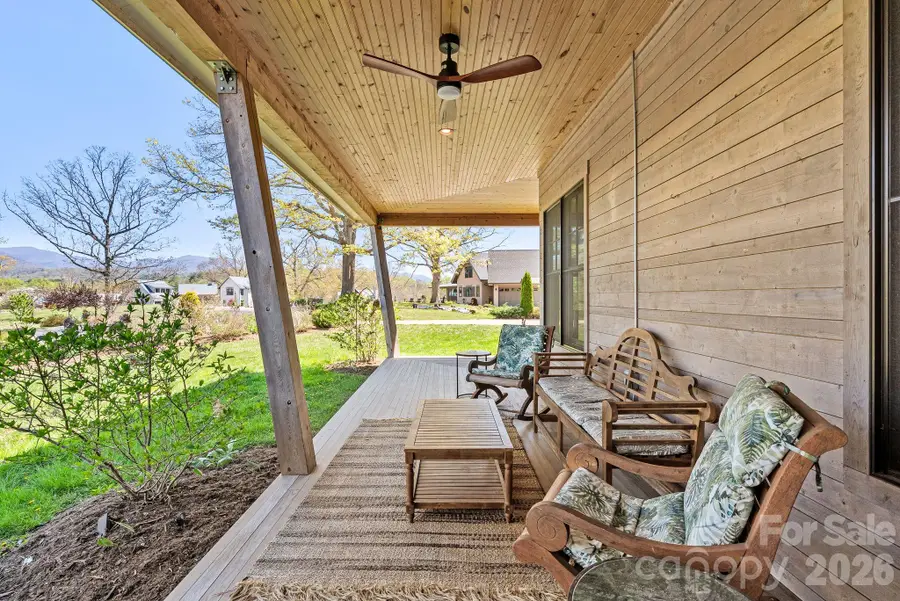 18 Majestic Oak Circle, Asheville, NC 28805 - #2