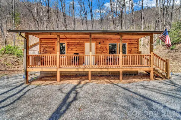 1100 Panther Branch Road, Canton, NC 28716