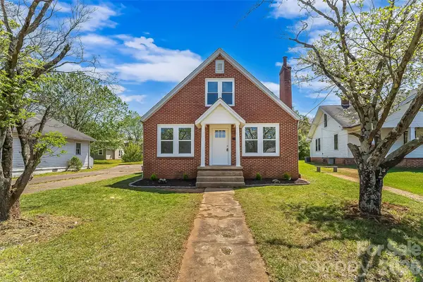 608 E Concord Street, Morganton, NC 28655