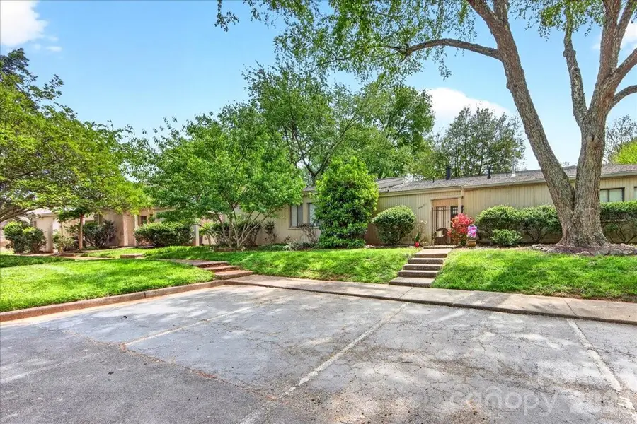 8007 Horse Chestnut Lane, Charlotte, NC 28277 - #2