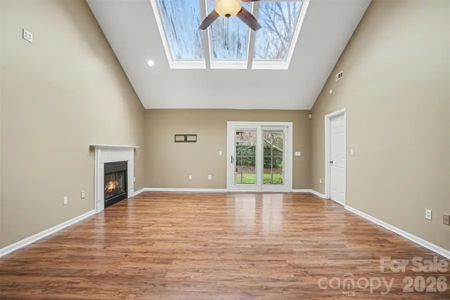 1742 NE 12th Street, Hickory, NC 28601 - #3