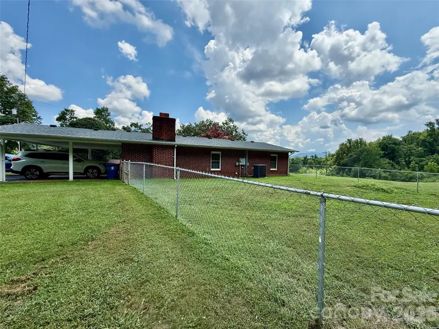 108 Scott Street, Morganton, NC 28655 - #3