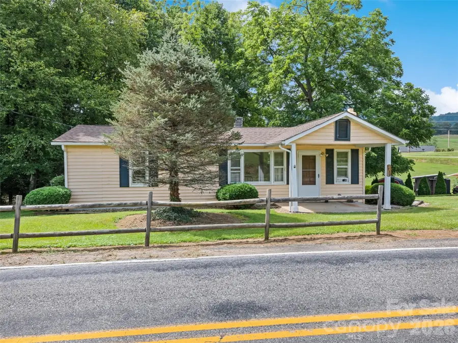 1714 Iron Duff Road, Waynesville, NC 28785 - #2