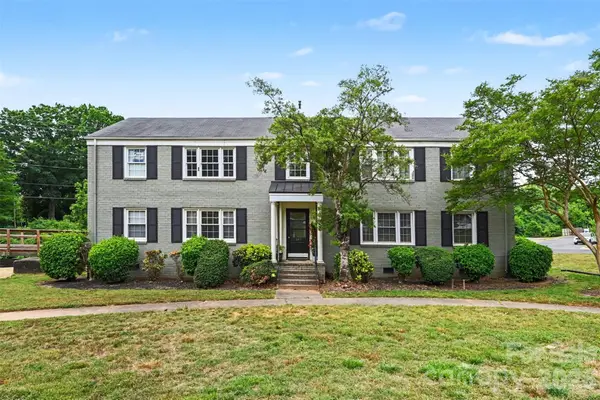 241 Wakefield Drive, Charlotte, NC 28209