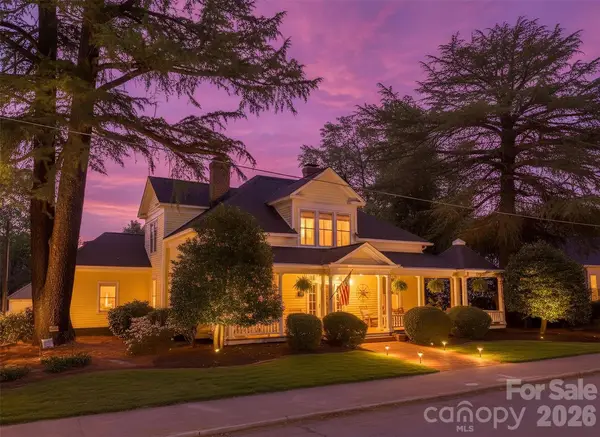 8 Vance Street, Lexington, NC 27292