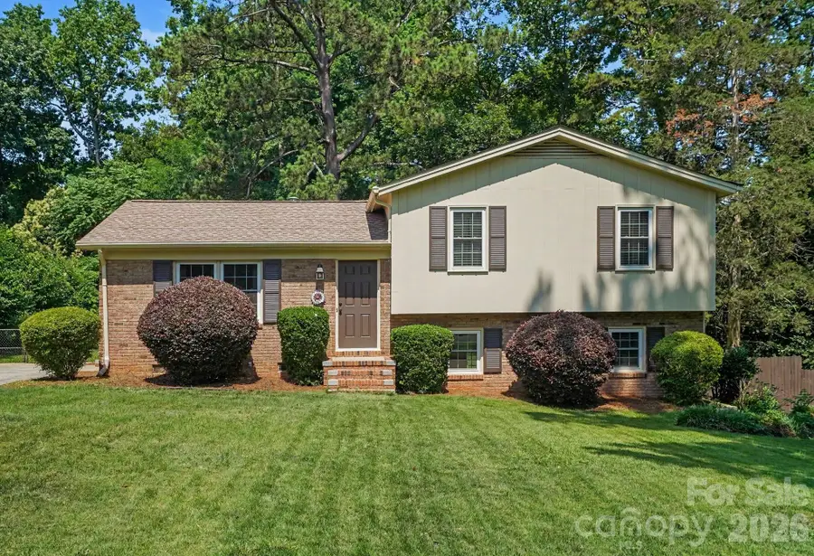 1821 Huntington Place, Rock Hill, SC 29732 - #2