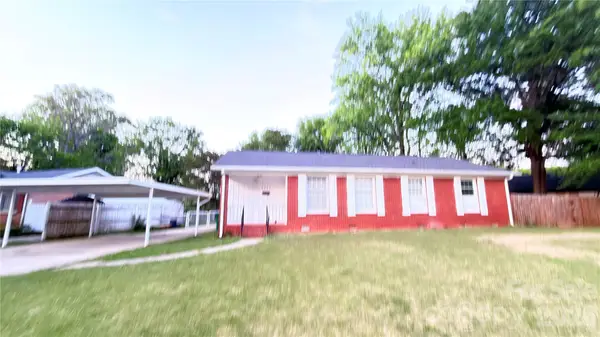 4131 Woodgreen Terrace, Charlotte, NC 28205