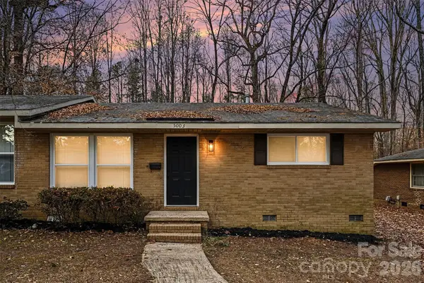 5001 5003 Lakecrest Drive, Charlotte, NC 28215