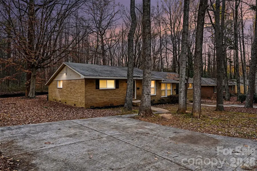 5001 5003 Lakecrest Drive, Charlotte, NC 28215 - #2