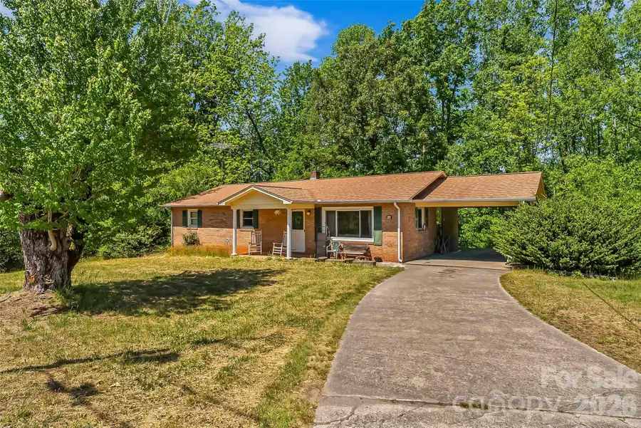 106 Seagle Avenue Se, Valdese, NC 28690 - #2