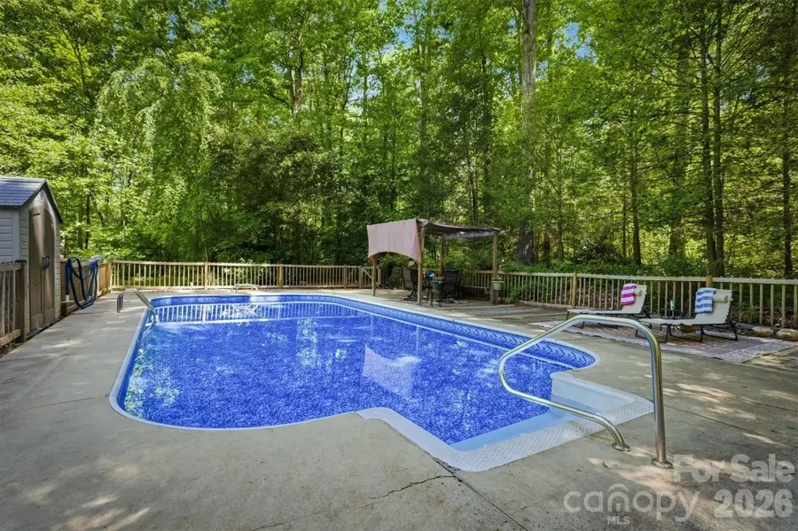 3432 Ridgewood Drive, Morganton, NC 28655 - #3