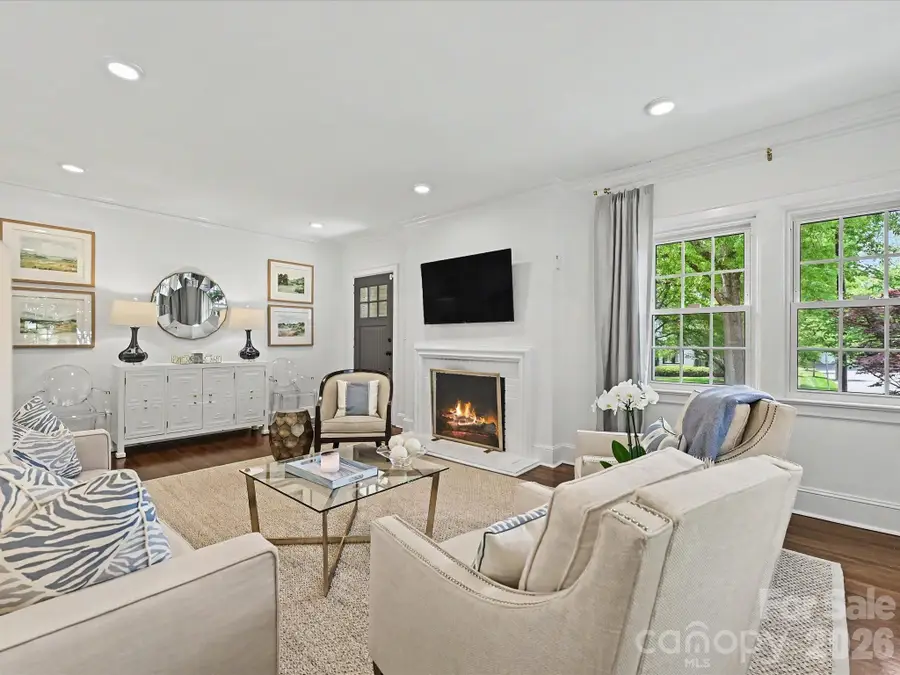 2001 Beverly Drive, Charlotte, NC 28207 - #3