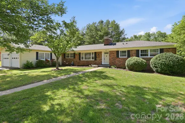 22 Carjen Avenue, Asheville, NC 28804
