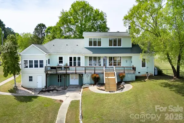 46356 Chase Point Drive, Norwood, NC 28128