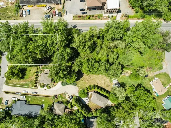 9999 Euclid Boulevard, Asheville, NC 28806