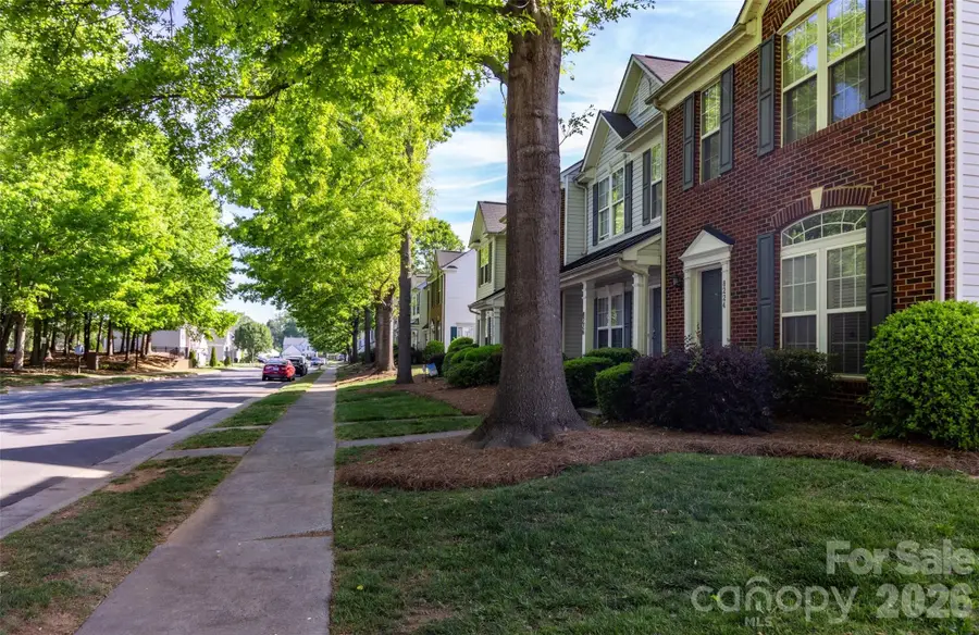 8224 Shinkansen Drive, Charlotte, NC 28213 - #2