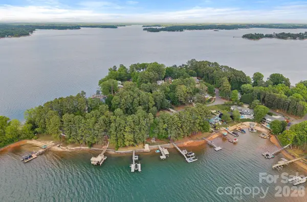 20931 Island Forest Drive, Cornelius, NC 28031