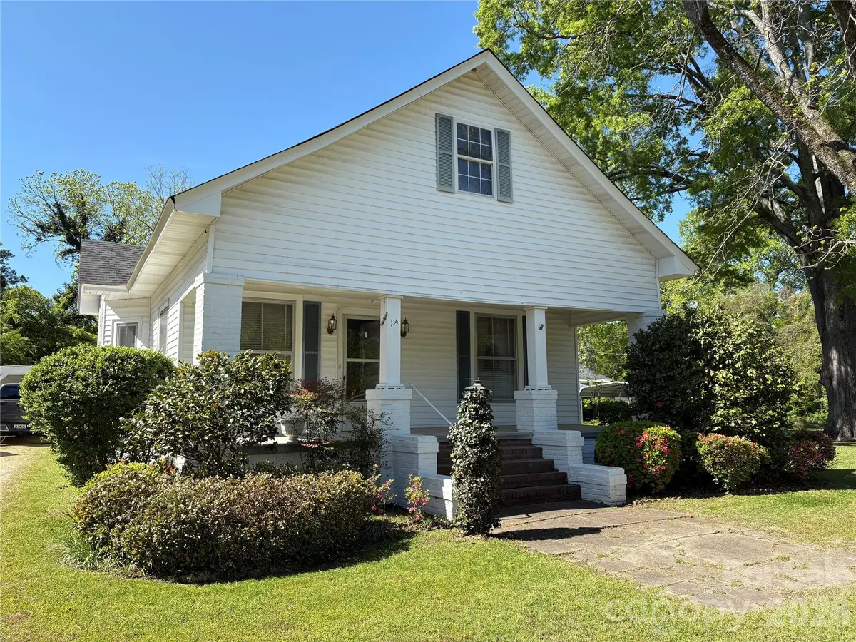 114 Hampton Street, Chester, SC 29706 - #1