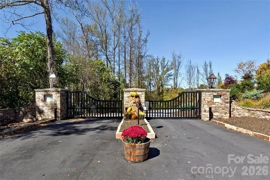 11 Franklin Trace Drive #15, Asheville, NC 28804 - #2