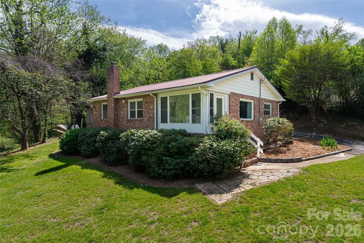 20 Clarendon Avenue, Asheville, NC 28804 - #1
