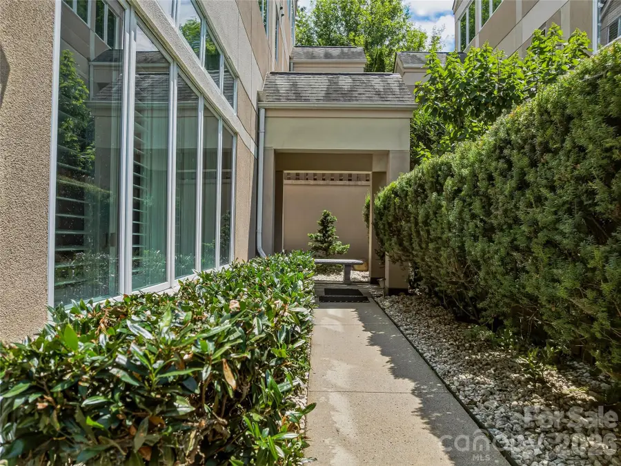 30 Dover Street, Asheville, NC 28804 - #3