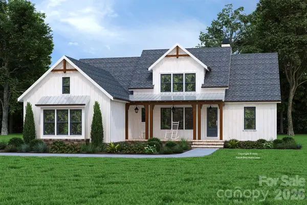 32 South View Drive, Burnsville, NC 28714