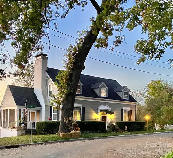 9 Crescent Avenue, Marion, NC 28752