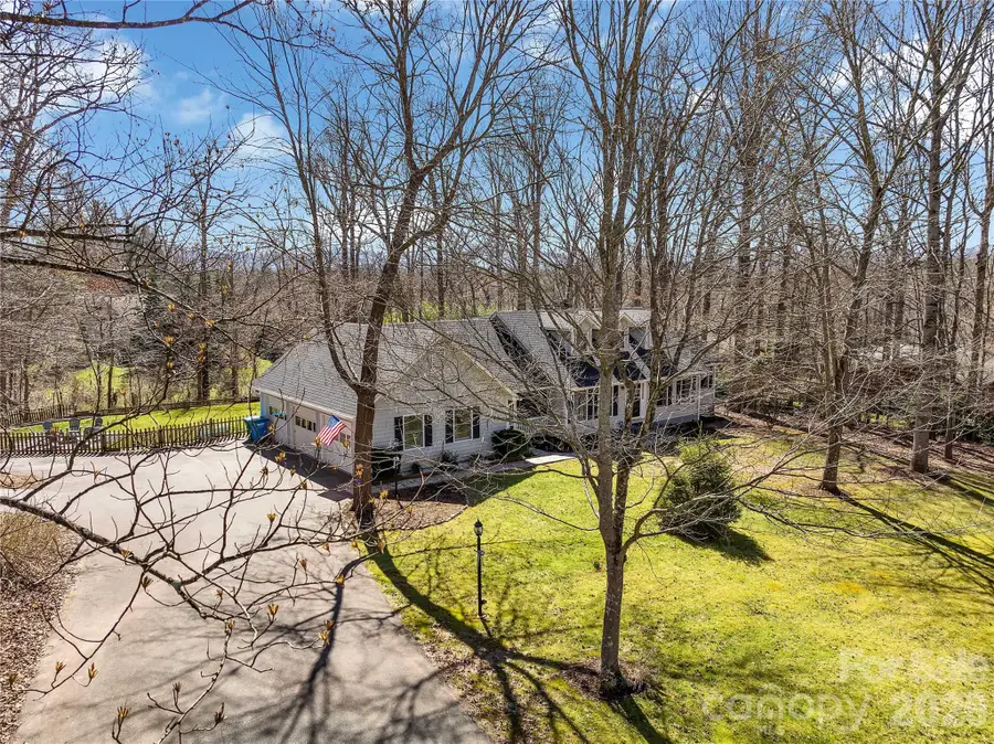 10 High Meadows Drive, Candler, NC 28715 - #2