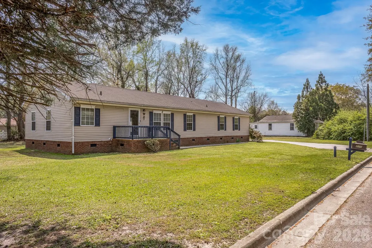 210 Pierce Street #4, Warsaw, NC 28398 - #1