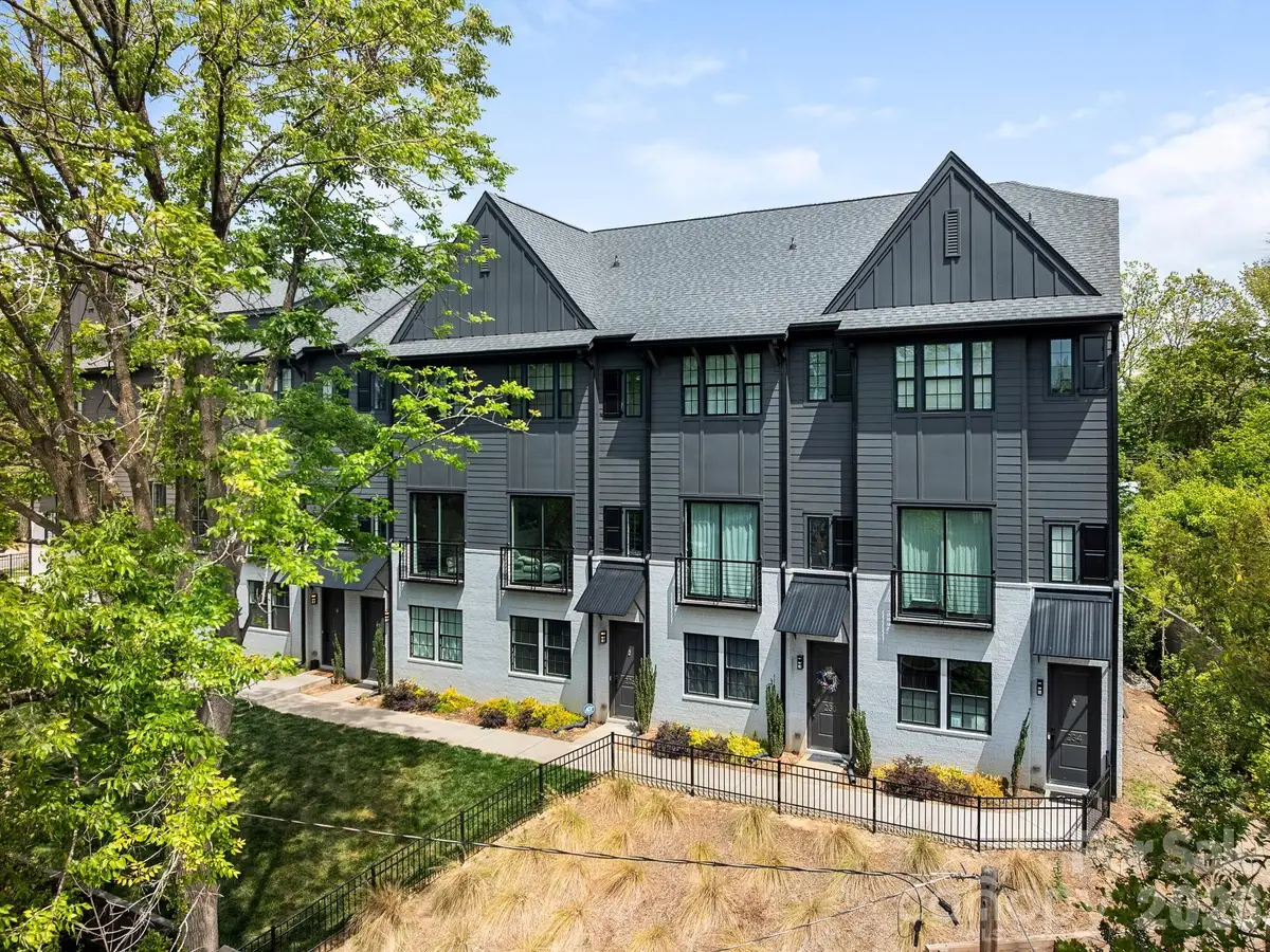 226 Sutton Park Lane, Charlotte, NC 28211 - #1