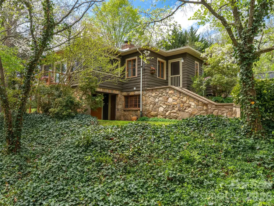 686 New Haw Creek Road, Asheville, NC 28805 - #2
