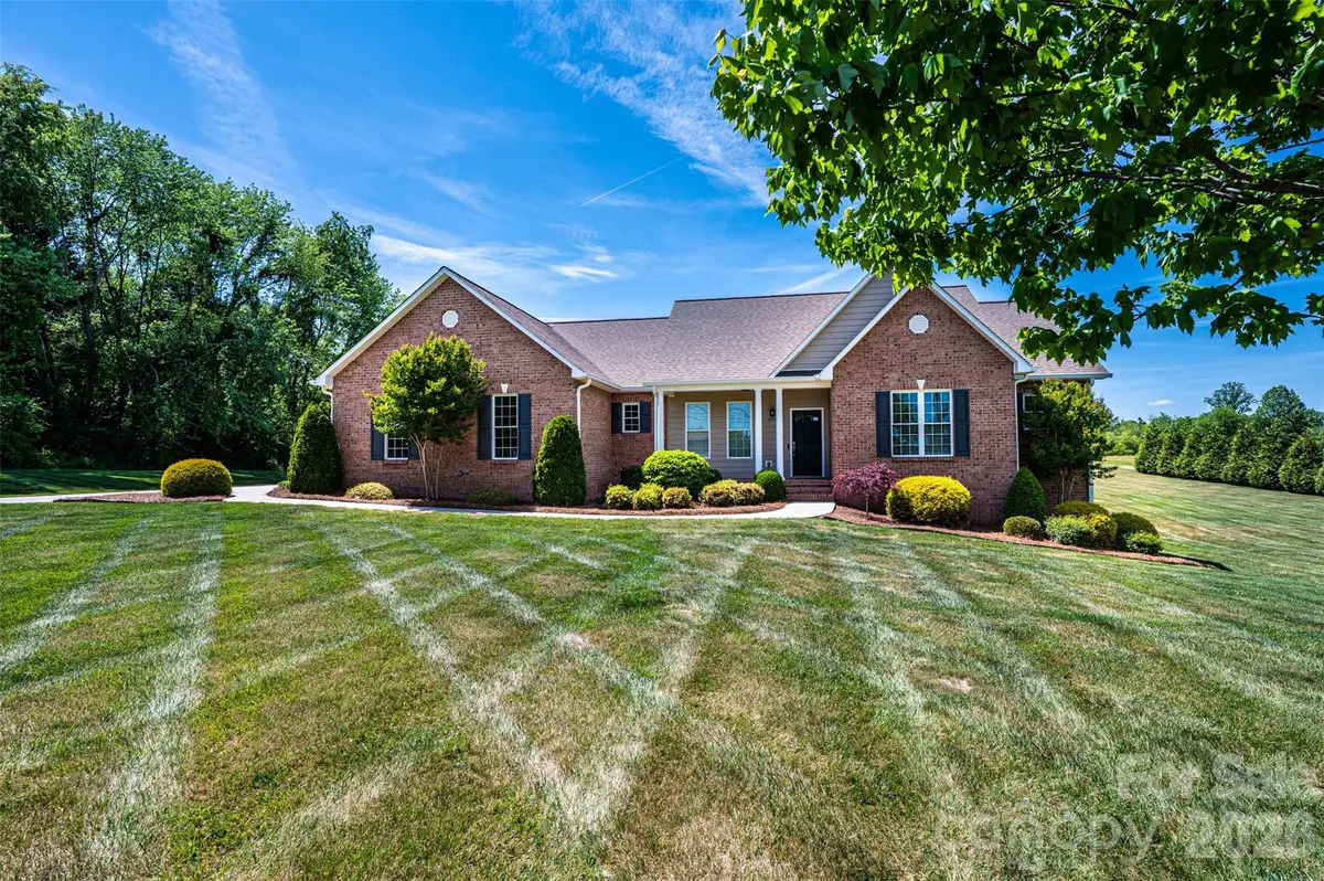 379 Horseshoe Bend Road, Hudson, NC 28638 - #1